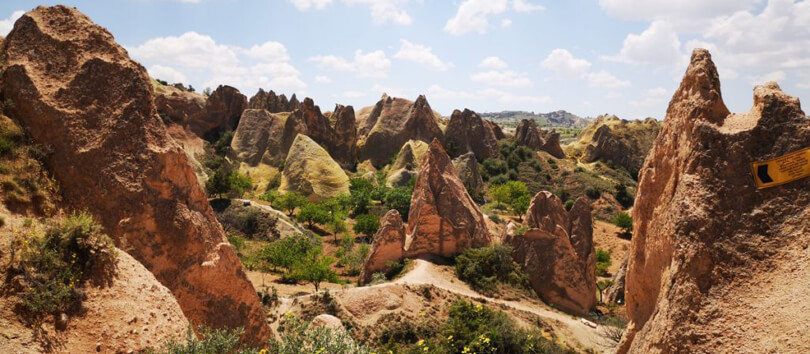 Red and Rose Valley
