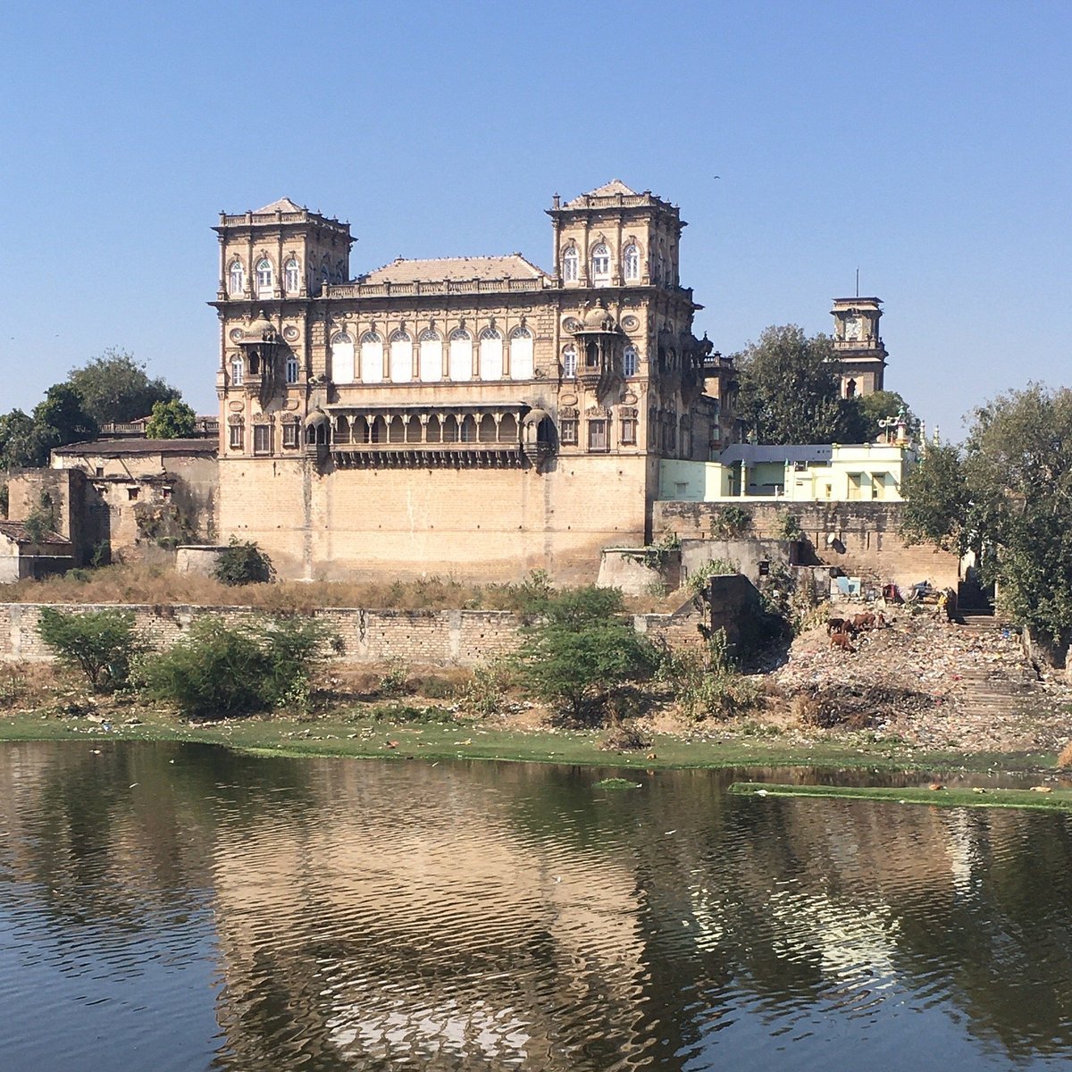 Riverside Palace in Gondal