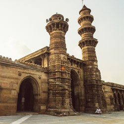 Shaking Minarets in Ahmedabad