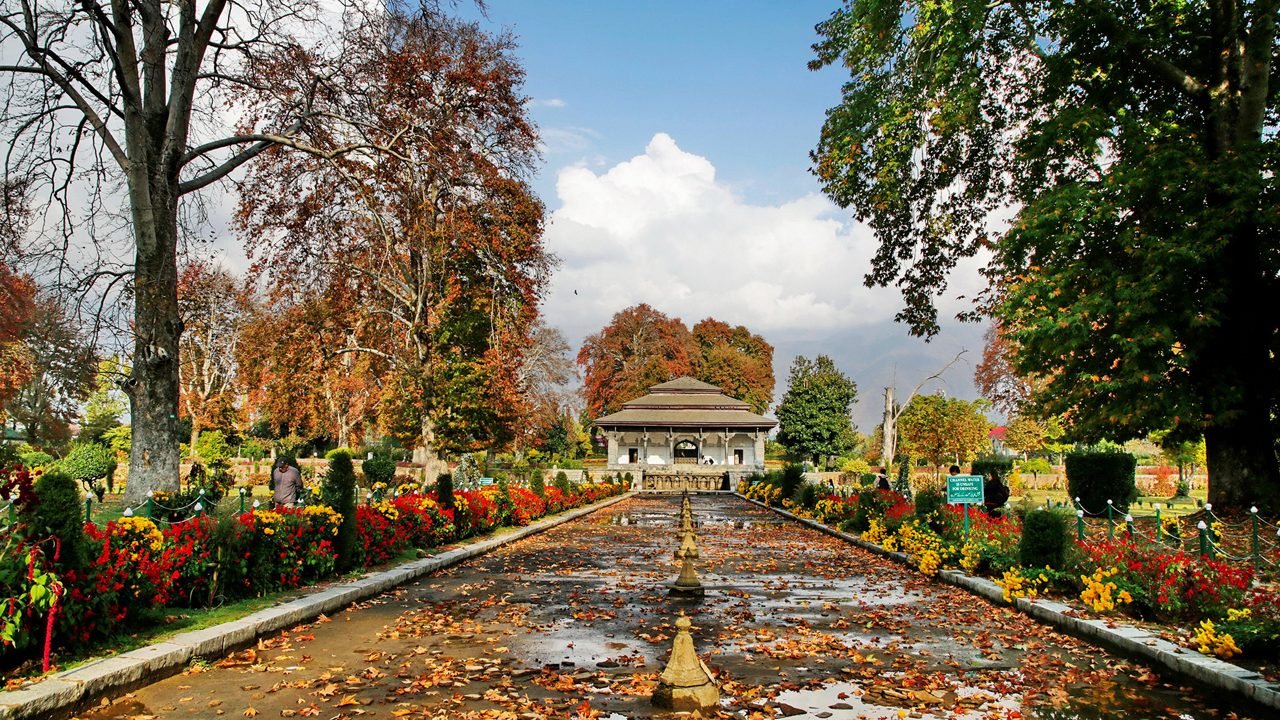 Shalimar Bagh in Srinagar