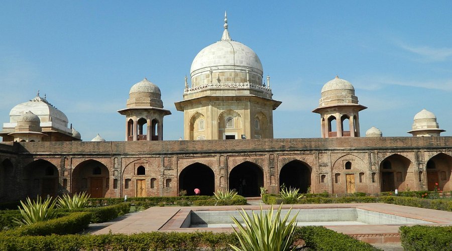 Sheikh Chilli's Tomb in Kurukshetra