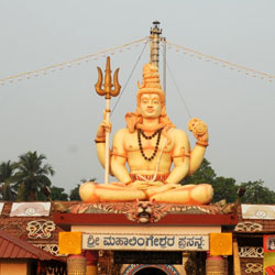 Sri  Mahalingeshwara Temple in Puttur