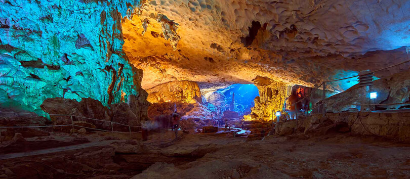 Sung Sot Cave