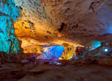 Sung Sot Cave in Ha Long