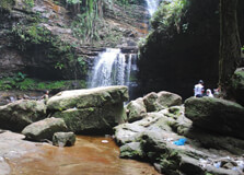 Taman Rekreasi Alam Mayang in Riau