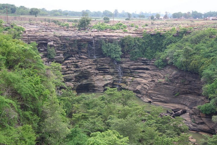 Tanda Waterfall in Mirzapur