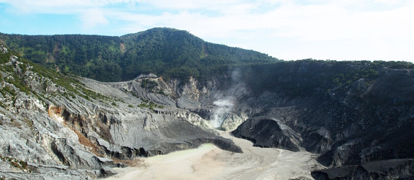 Tangkuban Perahu
