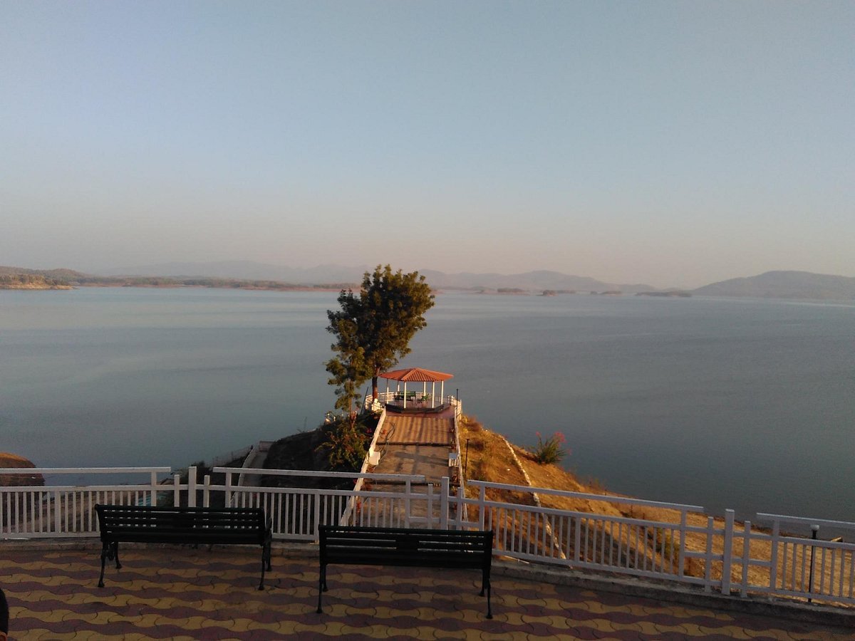 Tawa Reservoir in Hoshangabad