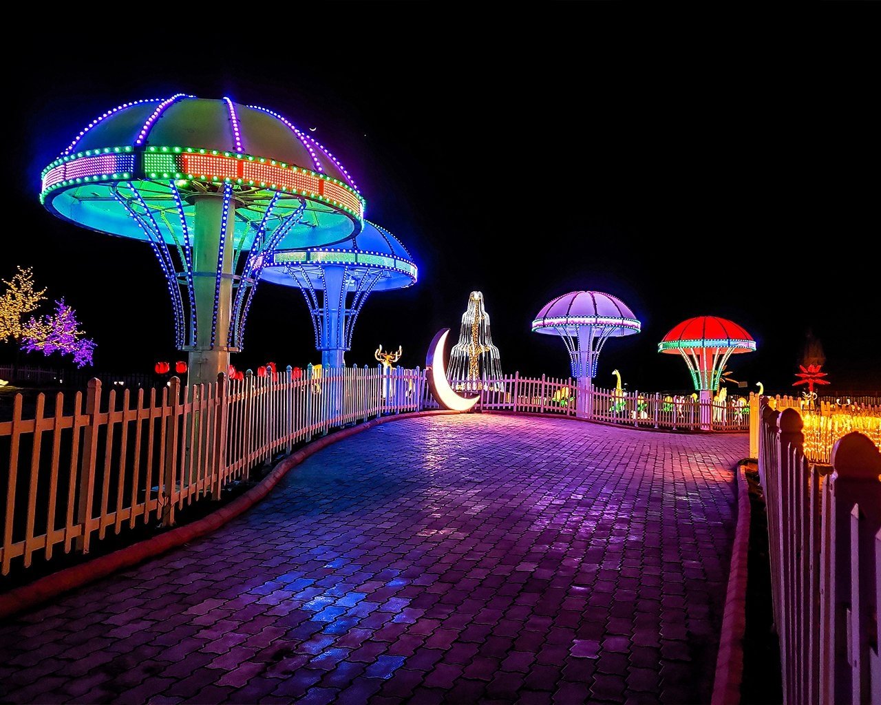 Unity Glow Garden in Kevadia