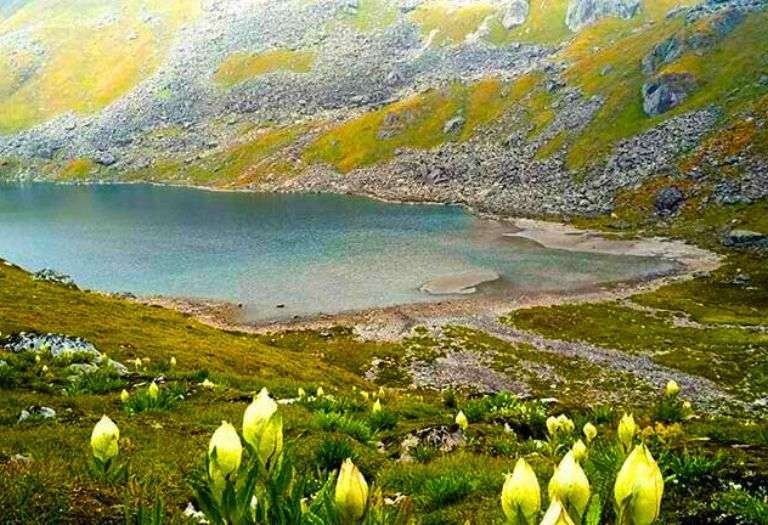 Vasuki Tal in Uttarakhand
