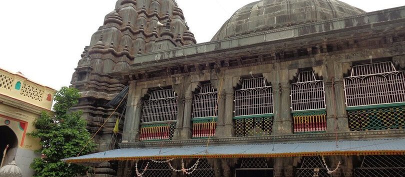 Vishnupad Temple in Gaya