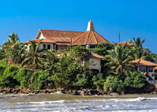 Weherahena Temple in Matara