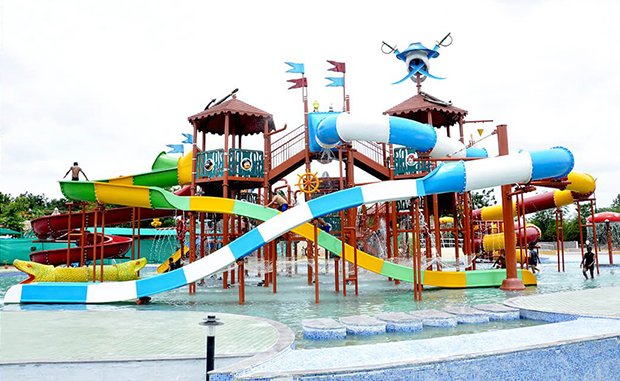 Wet N Joy Water Park in Shirdi
