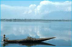 Wular Lake,Wullar Lake,Wular Lake in Srinagar