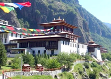 Zuri Dzong in Paro