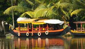 Top boating tour packages for water exploration