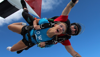 Top skydiving tour packages for extreme thrill