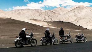 Top road trip tour packages for scenic drives