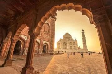 Sunrise Tour Of Taj Mahal By Car Image