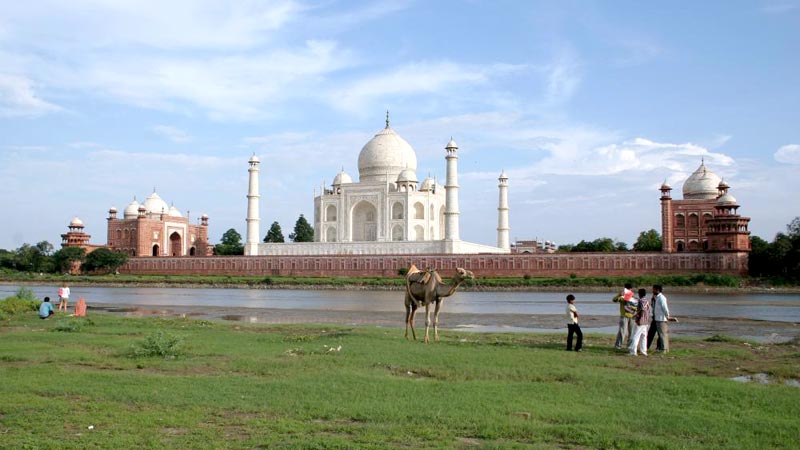 Taj Mahal (Golden Triangle) & Khajuraho (Temples) With Varanasi (Ganges) Tour