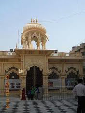 Temple Tour With The Taj