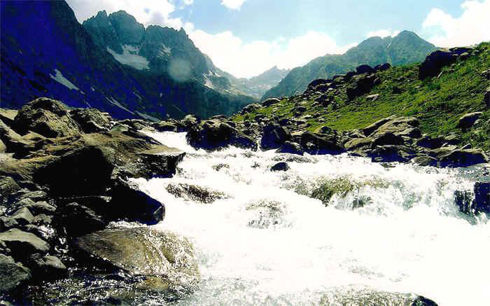 Kashmir - The Paradise On Earth