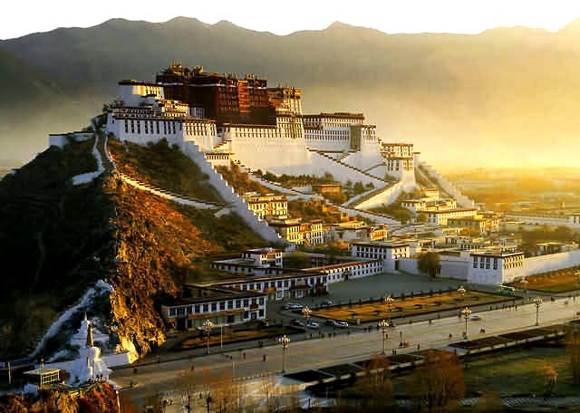 Lhasa - Heart Of Tibet Tour