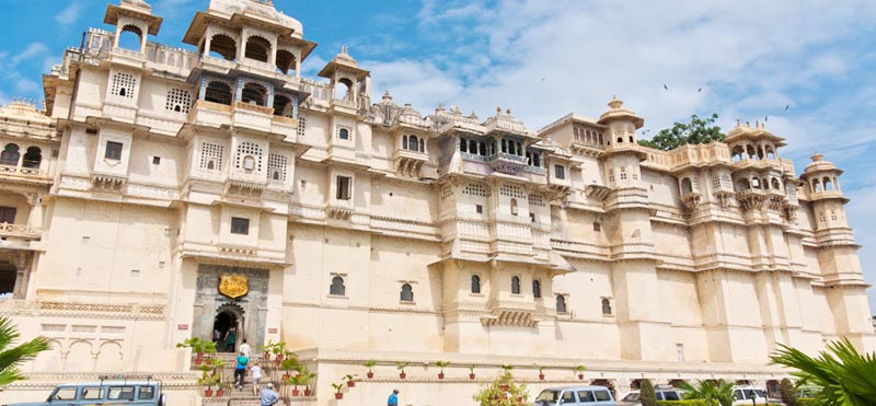 Rajasthan Forts - Havelis - Palaces - Monasteries Tour