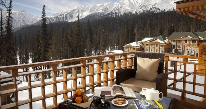 4 Nights 5 Days Kashmir Tour