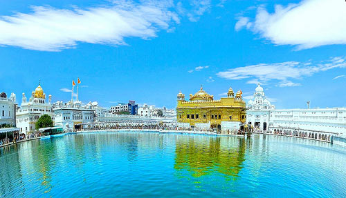 Foothills Of Himalayas With Golden Temple Tour