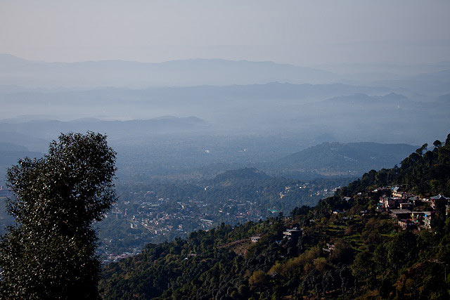 Foothills of Himalayas with Golden Temple Tour