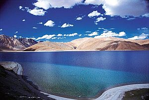 Baralacha Pass - Chandertal Lake Trek