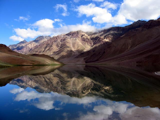 Baralacha Pass - Chandertal Lake Trek