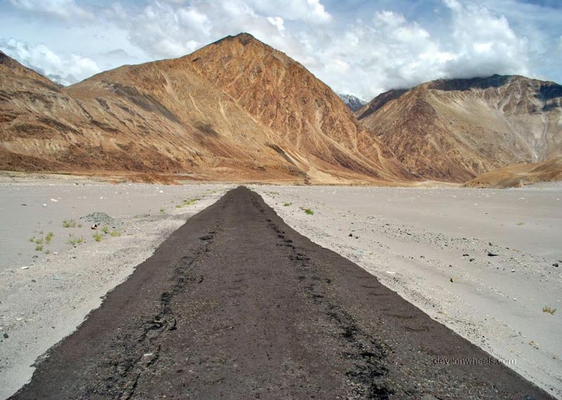 Manali - Leh Himalayan Safari Tour