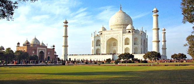 Taj Mahal Day Tour by Train and Ac Cab