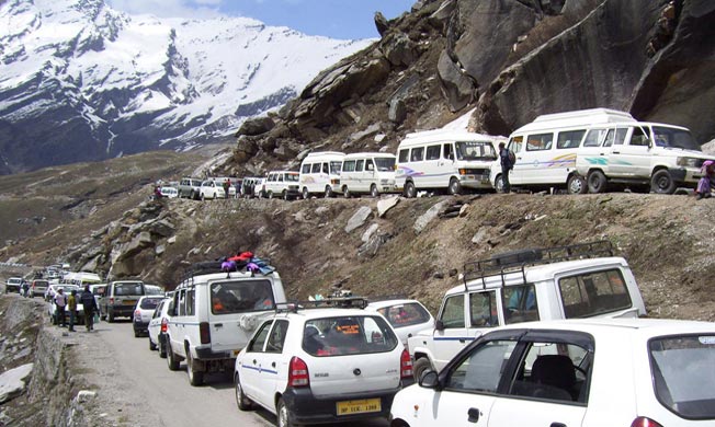Delhi - Manali - Agra - Delhi Tour