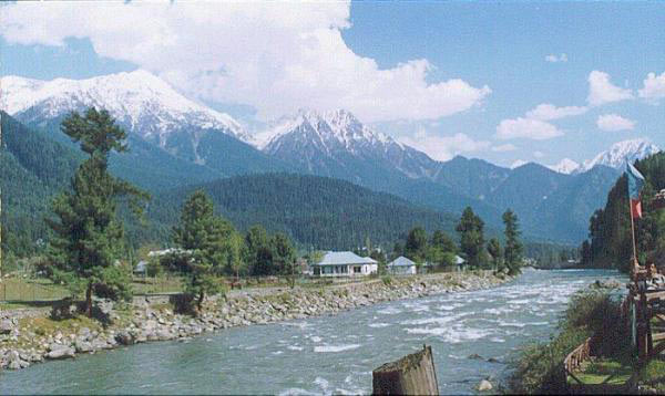 Patnitop - Srinagar - Sonmarg - Pahalgam - Jammu Tour Image