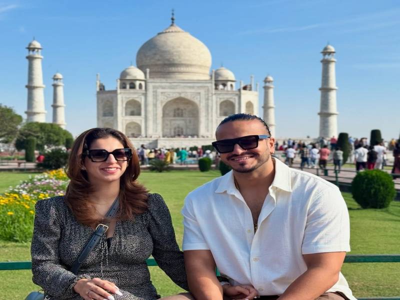 Taj Mahal One Day Trip From Jaipur Image