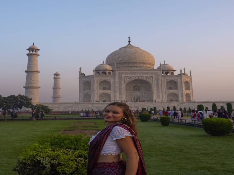 Taj Mahal Trip from Goa Tour Image