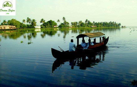 Kerala Honeymoon Holiday With Munnar Thekady Alleppey Houseboat  Kumarakom