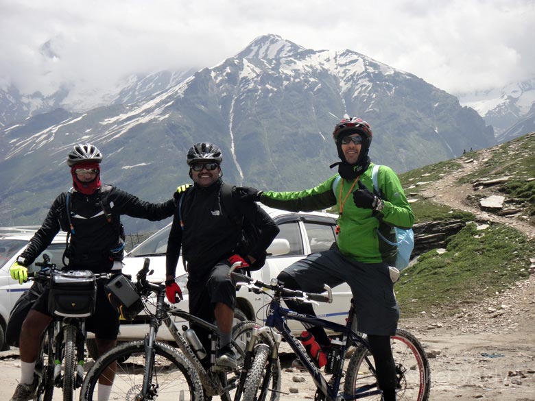 Manali - Leh Mountain Biking/ Cycling Tour 