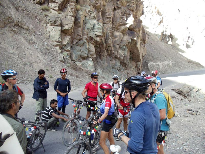 Manali - Leh Mountain Biking/ Cycling Tour 
