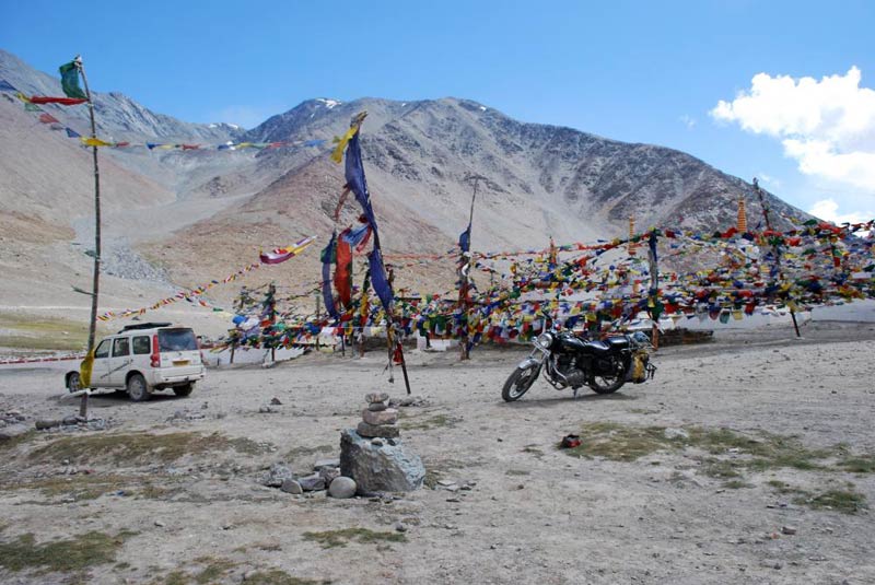 Chandertaal Lake Trek