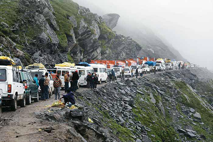 Manali - Rohtang Pass Tour