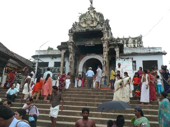 Cochin - Munnar - Thekkady - Alleppey - Kovalam - Kanyakumari Tour