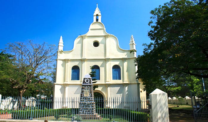 Cochin - Munnar - Thekkady - Alleppey - Kovalam - Kanyakumari Tour