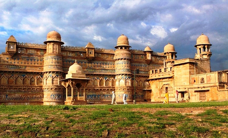 Golden Triangle Tour With Gwalior