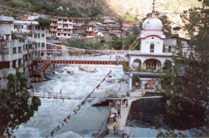 3 Nights / 4 Days Manali Tour Package By A/C Volvo 