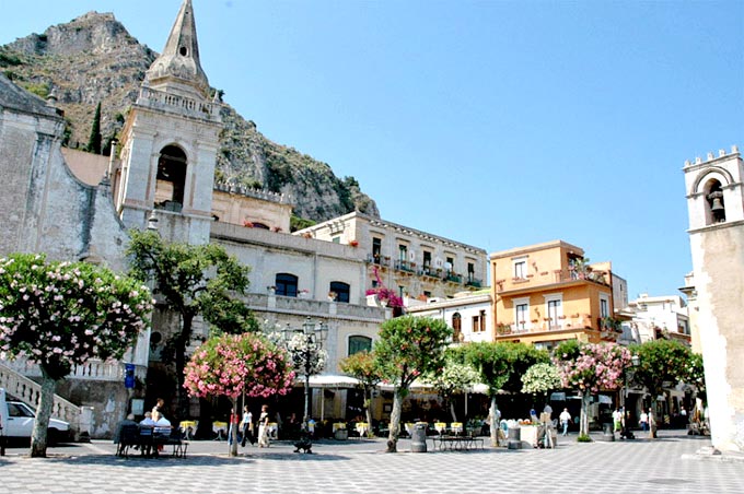 Highlights Of Sicily & Southern Italy (LM)