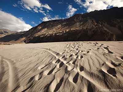 Cost Saver - Mesmerising Ladak Tour Package, Nubra Valley